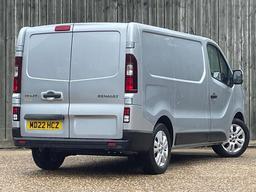 Renault Trafic 2.0 dCi Blue SL28 Sport L1 H1 Euro 6 (s/s) 5dr at 3th