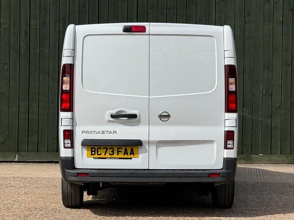 Nissan Primastar 2.0 dCi 30 Tekna L2 H1 Euro 6 (s/s) 5dr