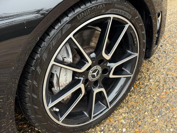 Mercedes-Benz C Class 2.0 C300 AMG Line (Premium) G-Tronic+ Euro 6 (s/s) 2dr