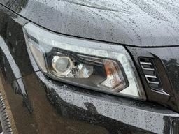 Nissan Navara 2.3 dCi N-Guard Auto 4WD Euro 6 4dr at 30th