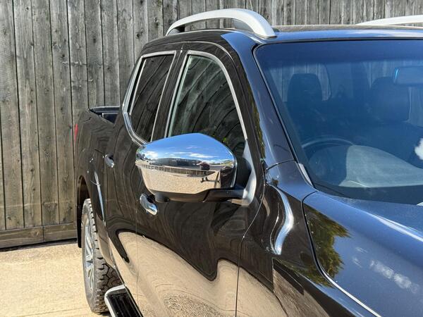 Nissan Navara 2.3 dCi Tekna Auto 4WD Euro 6 4dr