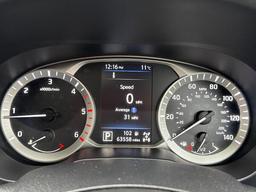 Nissan Navara 2.3 dCi N-Guard Auto 4WD Euro 6 4dr at 9th