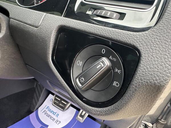 Volkswagen Golf 1.5 TSI EVO R-Line DSG Euro 6 (s/s) 5dr