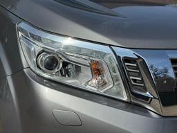 Nissan Navara 2.3 dCi Tekna Auto 4WD Euro 6 4dr at 44th