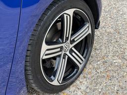 Volkswagen Golf 2.0 TSI R DSG 4Motion Euro 6 (s/s) 5dr at 40th