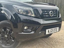 Nissan Navara 2.3 dCi N-Guard 4WD Euro 6 (s/s) 4dr at 47th
