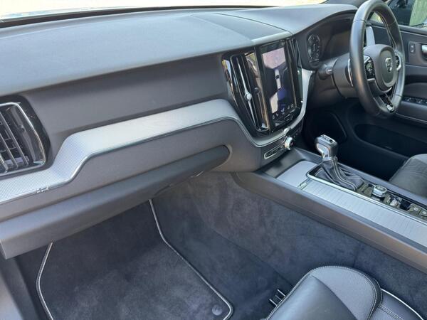 Volvo XC60 2.0 D4 R-Design Auto Euro 6 (s/s) 5dr