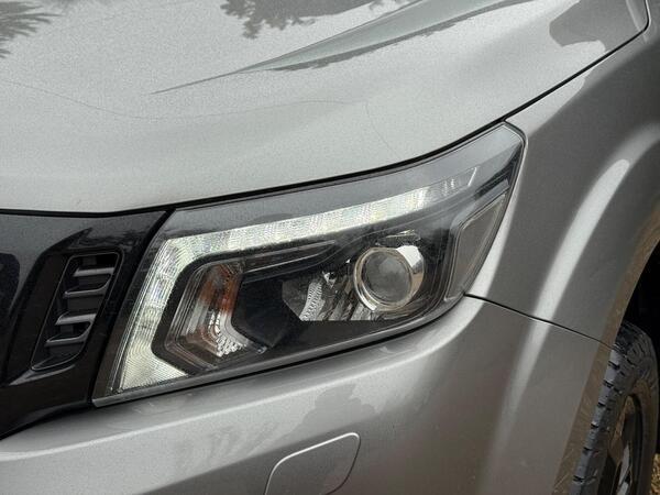 Nissan Navara 2.3 dCi N-Guard Auto 4WD Euro 6 4dr
