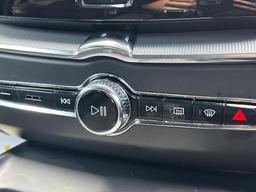 Volvo XC60 2.0 T5 R-Design Auto AWD Euro 6 (s/s) 5dr at 39th