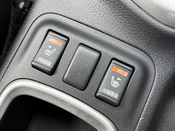 Nissan Navara 2.3 dCi Tekna Auto 4WD Euro 6 4dr