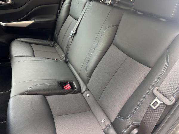 Nissan Navara 2.3 dCi N-Guard Auto 4WD Euro 6 4dr