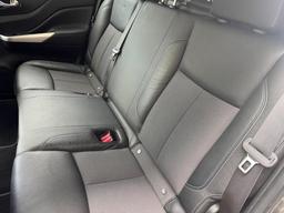 Nissan Navara 2.3 dCi N-Guard Auto 4WD Euro 6 4dr at 30th