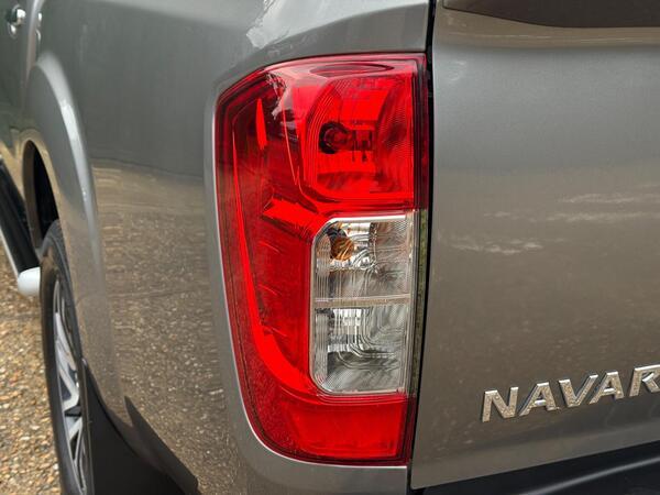 Nissan Navara 2.3 dCi Tekna Auto 4WD Euro 6 4dr
