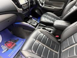 Mitsubishi L200 2.4 DI-D DC Barbarian Auto 4WD Euro 6 4dr at 15th