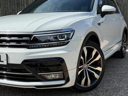 Volkswagen Tiguan 2.0 TDI R-Line Tech DSG 4Motion Euro 6 (s/s) 5dr at 32th