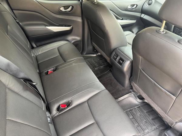 Nissan Navara 2.3 dCi Tekna Auto 4WD Euro 6 4dr