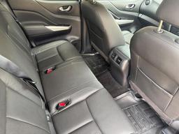 Nissan Navara 2.3 dCi Tekna Auto 4WD Euro 6 4dr at 20th