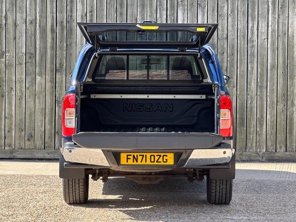 Nissan Navara 2.3 dCi Tekna Auto 4WD Euro 6 4dr