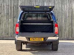 Nissan Navara 2.3 dCi Tekna Auto 4WD Euro 6 4dr at 26th