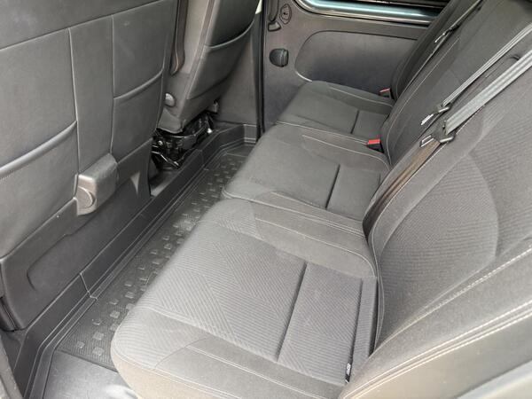 Renault Trafic 2.0 dCi Blue LL30 Sport Crew Van L2 H1 Euro 6 (s/s) 6dr