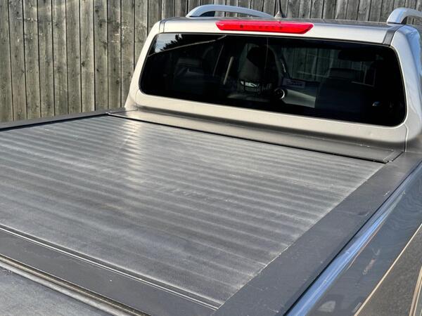 Nissan Navara 2.3 dCi Tekna Auto 4WD Euro 6 4dr