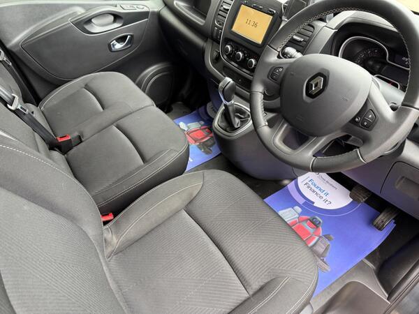 Renault Trafic 2.0 dCi ENERGY 30 Sport Crew Van EDC LWB Euro 6 (s/s) 6dr
