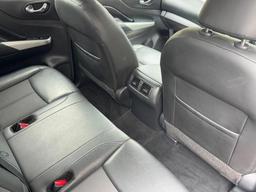 Nissan Navara 2.3 dCi N-Guard Auto 4WD Euro 6 4dr at 40th