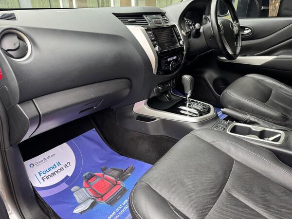 Nissan Navara 2.3 dCi Tekna Auto 4WD Euro 6 4dr