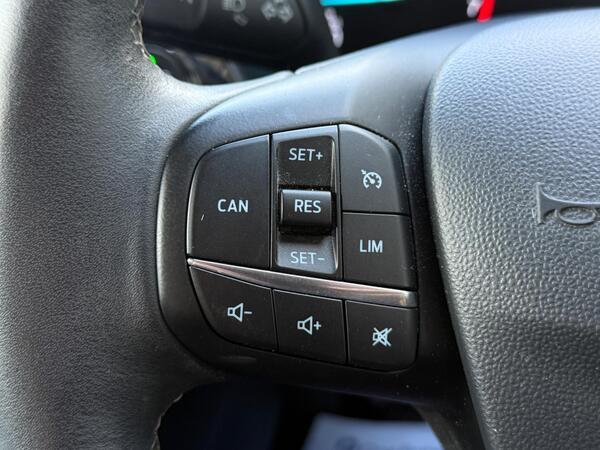 Ford Fiesta 1.0T EcoBoost Titanium X Euro 6 (s/s) 5dr