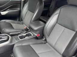 Nissan Navara 2.3 dCi N-Guard Auto 4WD Euro 6 4dr at 12th
