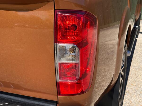 Nissan Navara 2.3 dCi Tekna Auto 4WD Euro 6 4dr