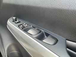 Nissan Navara 2.3 dCi Tekna Auto 4WD Euro 6 4dr at 43th