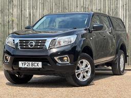 Nissan Navara 2.3 dCi Acenta 4WD Euro 6 (s/s) 4dr at 8th