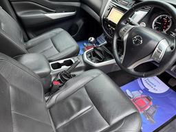 Nissan Navara 2.3 dCi Tekna 4WD Euro 6 (s/s) 4dr at 2th