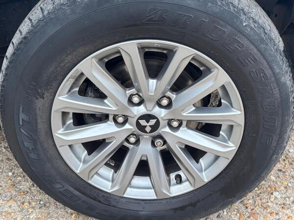 Mitsubishi L200 2.4 DI-D DC Barbarian 4WD Euro 6 4dr