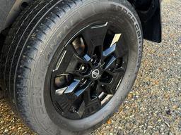 Nissan Navara 2.3 dCi N-Guard Auto 4WD Euro 6 4dr at 34th
