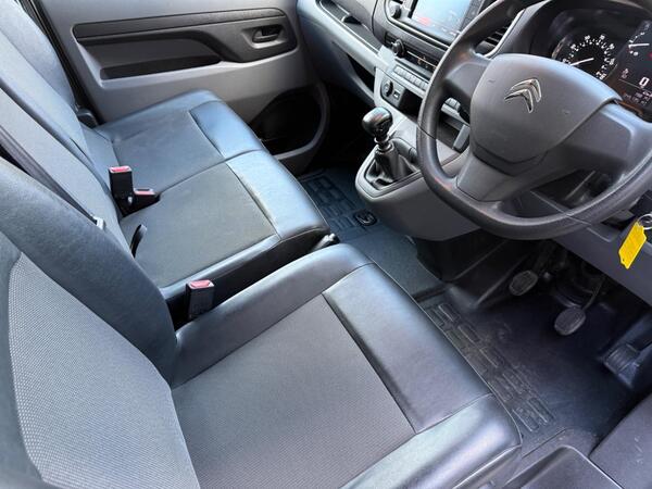 Citroen Dispatch 1.5 BlueHDi 1000 Enterprise Pro M FWD 2 Euro 6 (s/s) 6dr