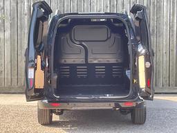 Ford Transit Courier 1.0 EcoBoost Sport L1 Euro 6 5dr at 17th