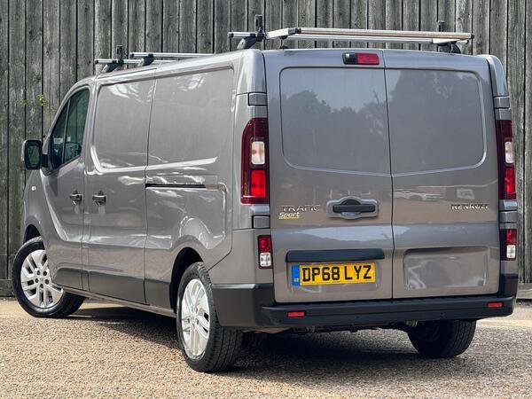 Renault Trafic 1.6 dCi ENERGY 29 Sport Nav LWB Standard Roof Euro 6 (s/s) 5dr