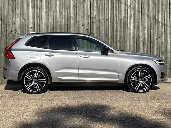 Volvo XC60 2.0 B5 MHEV R-Design Pro Auto Euro 6 (s/s) 5dr