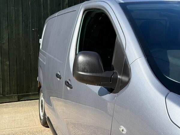 Citroen Dispatch 1.5 BlueHDi 1000 Enterprise Pro M FWD 2 Euro 6 (s/s) 6dr