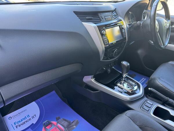 Nissan Navara 2.3 dCi Tekna Auto 4WD Euro 6 4dr