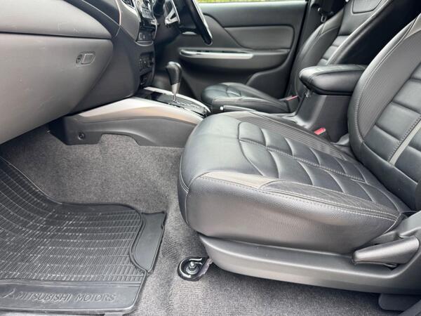 Mitsubishi L200 2.4 DI-D DC Barbarian Auto 4WD Euro 6 4dr