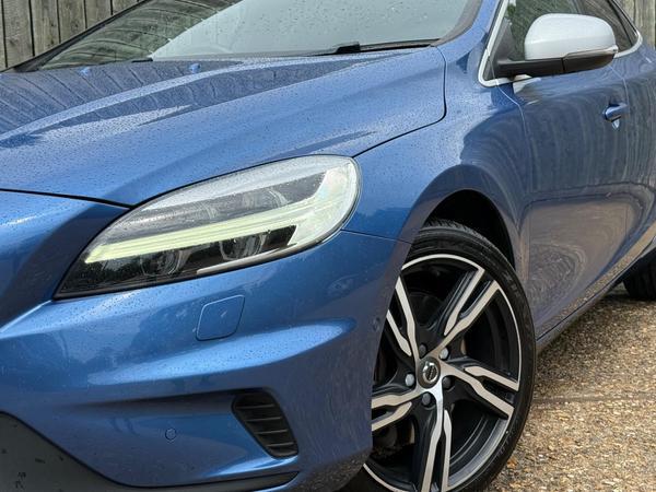 Volvo V40 2.0 D3 R-Design Edition Auto Euro 6 (s/s) 5dr