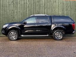 Nissan Navara 2.3 dCi Tekna Auto 4WD Euro 6 4dr at 8th