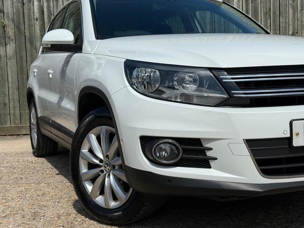 Volkswagen Tiguan 2.0 TDI BlueMotion Tech Match 4WD Euro 5 (s/s) 5dr