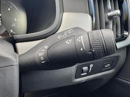 Volvo V90 2.0 D4 R-Design Auto Euro 6 (s/s) 5dr at 27th