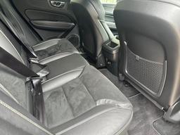 Volvo XC60 2.0 D4 R-Design Pro Auto AWD Euro 6 (s/s) 5dr at 14th