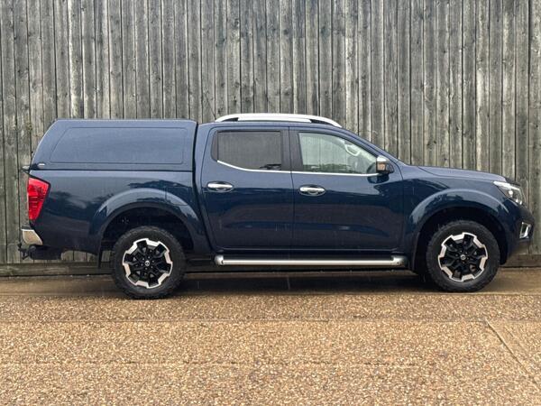 Nissan Navara 2.3 dCi Tekna Auto 4WD Euro 6 4dr