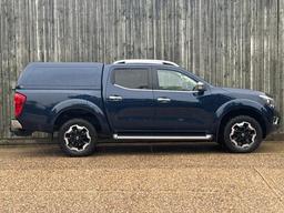 Nissan Navara 2.3 dCi Tekna Auto 4WD Euro 6 4dr at 17th